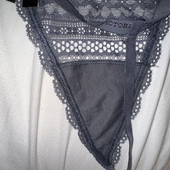 NWT VS Sheer Lace Gray G String - Picture 5 of 5